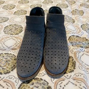 Gray Earth brand ankle booties